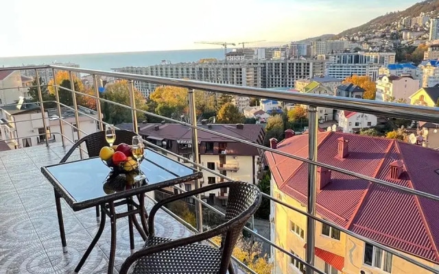 Квартира с Видом на Море и Горы