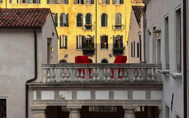 Aquarius Hotel