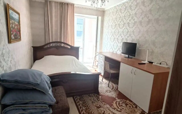 Квартира Двухкомнатная возле СК Янтарный