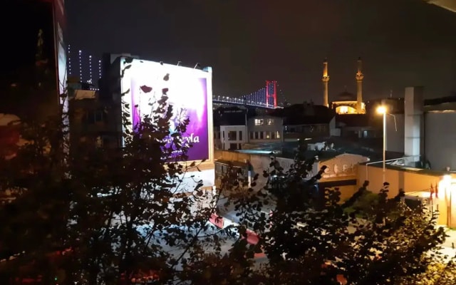 Corner Hot Hotel