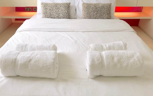 Апартаменты Comfortable Aircon Apartment Earls Court