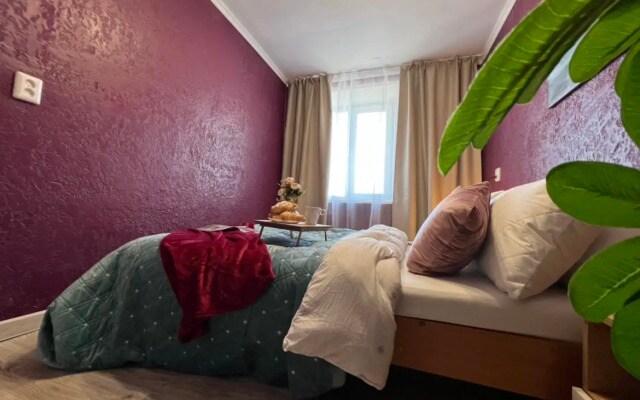 Квартира на Красном проспекте, 70