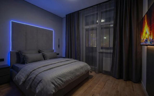 Квартира Luna Moscow — дизайнерская квартира с зеркальной мозаикой возле кровати