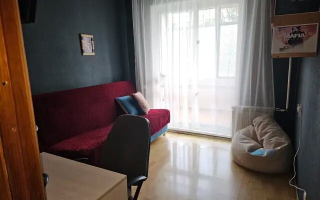 Меблированные Комнаты С Лоджией На Змеинке