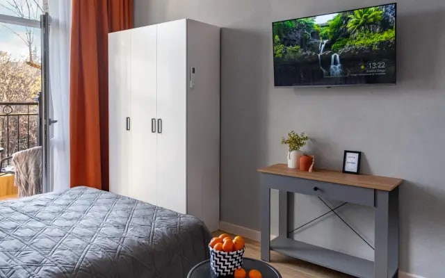 Квартира трехкомнатная люкс в сердце курортной зоны Ессентуков