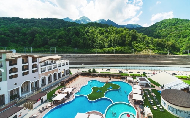 Отель Marriott Krasnaya Polyana