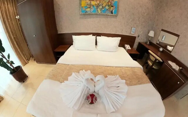 Меблированные комнаты Family Resort Hotel Miloo