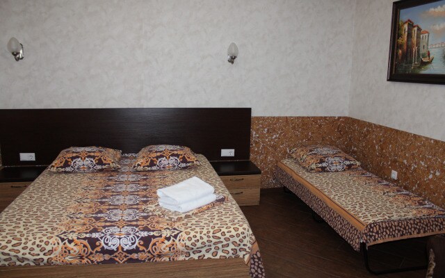 Отель Tolstogo City