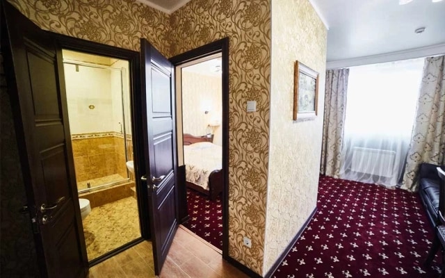 Отель Pan Tourist