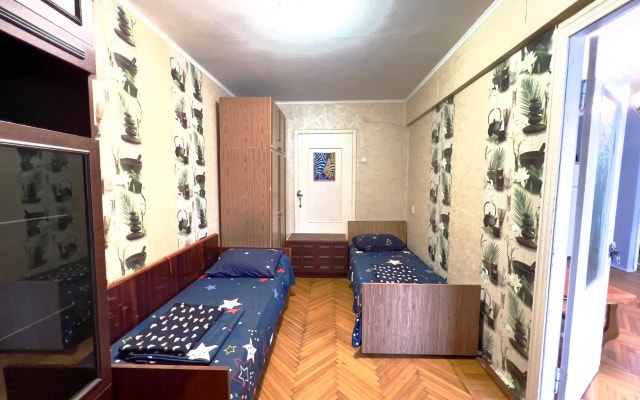 Квартира двухкомнатная на Селезнёва