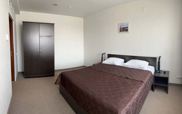 Hotel Paris Gostinichnogo Kompleksa Dvfu