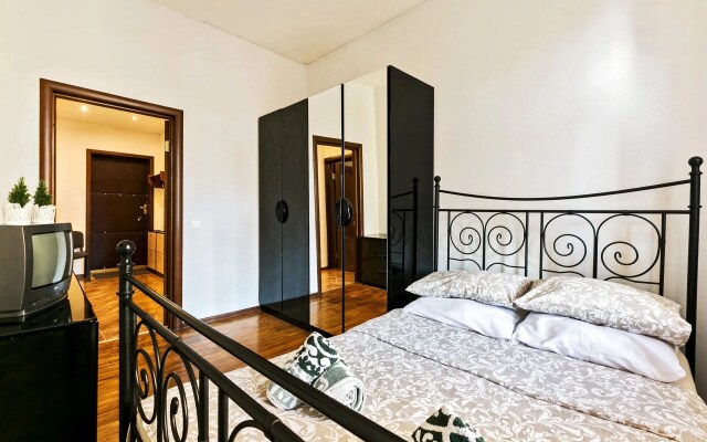 Na Prospekte Kutuzova 21 Apartments