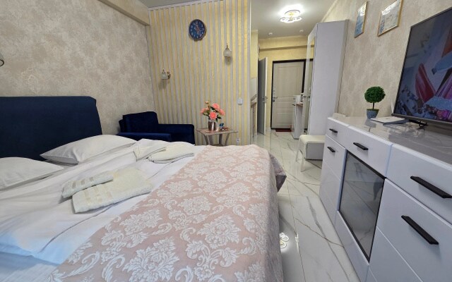 Квартира у кpoмки моря