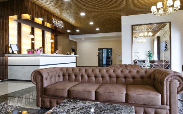 Отель Sky Lux Hotel&Spa