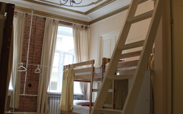 Меблированные комнаты Old Flat на 1-ой Советской