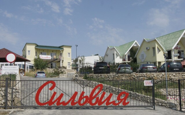 Silviya Guest House