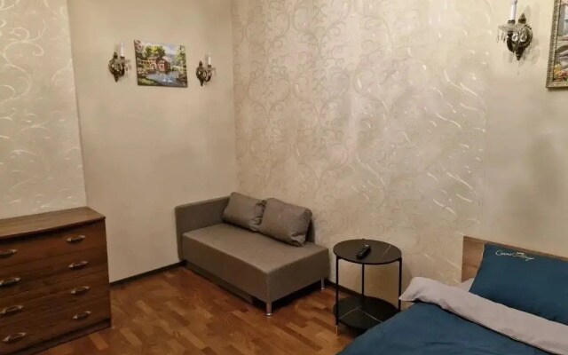 Квартира уютная рядом с Петергофскими фонтанами