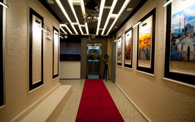 Istanbul Palace Hotel