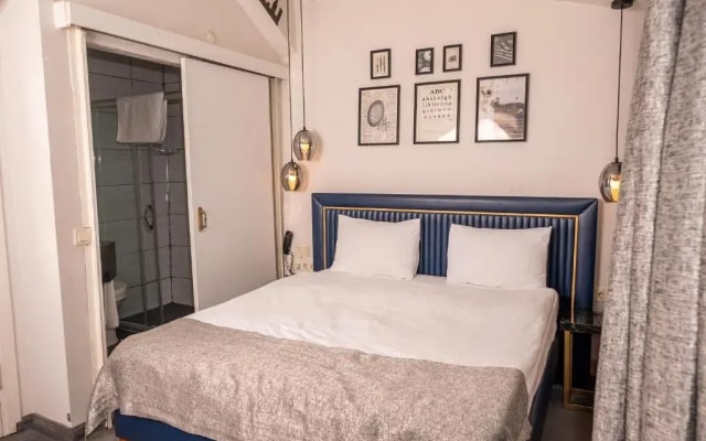 Corner Hot Hotel