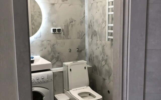 Квартира Уютная студия, закрытый двор, парковка