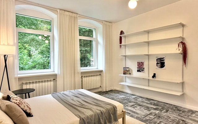 Квартира LovelyHome39 в районе Хуфен
