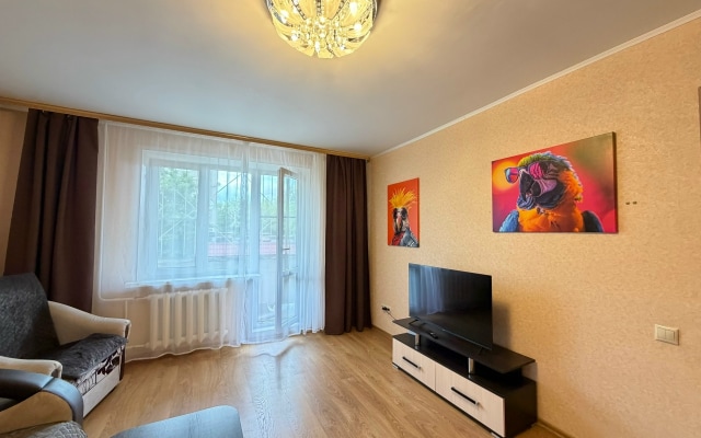 Квартира Октябрьский 50