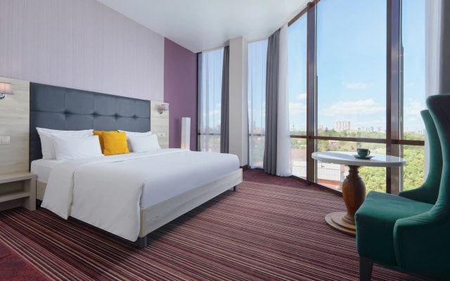 Отель Golden Tulip Krasnodar