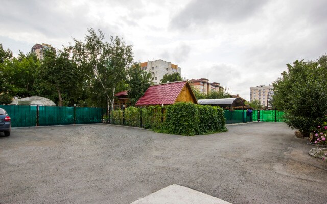 Меблированные комнаты Каширская Тюмень Центр