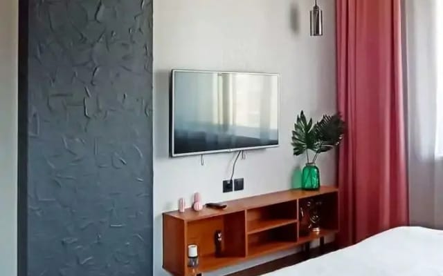 Апартаменты Две Подушки на проспекте Станке Димитрова 65, 13 этаж, Изумрудная