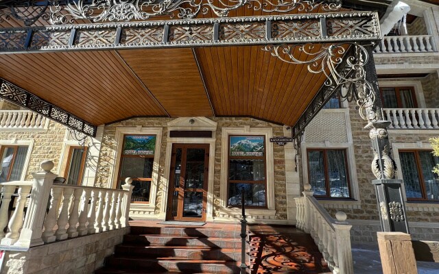 Отель Bostan