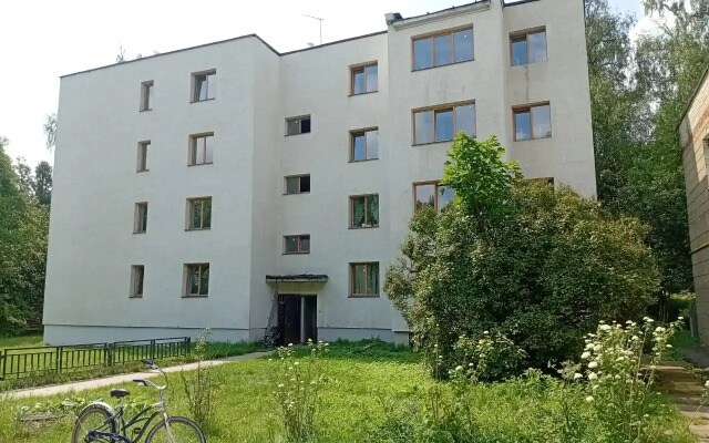 Апартаменты В лесу