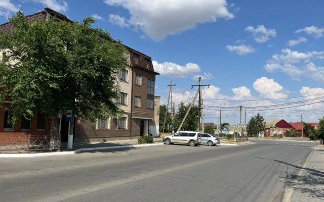 Отель Домино
