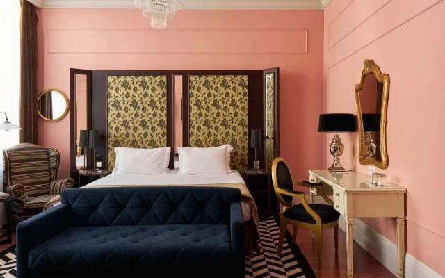 Отель DOM Boutique Hotel