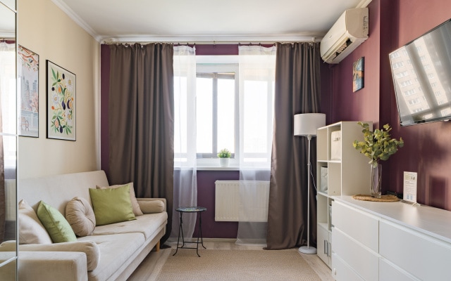 Квартира RoomyRoom с кондиционером у метро Парнас