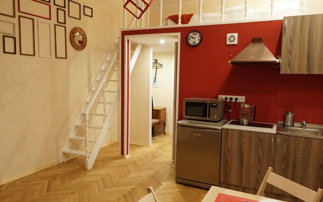 Graff na Ligovskom Apartments