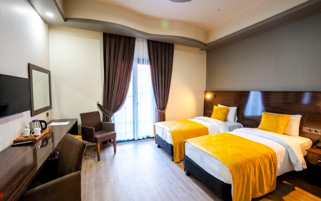 Mugwort Hotel & Spa