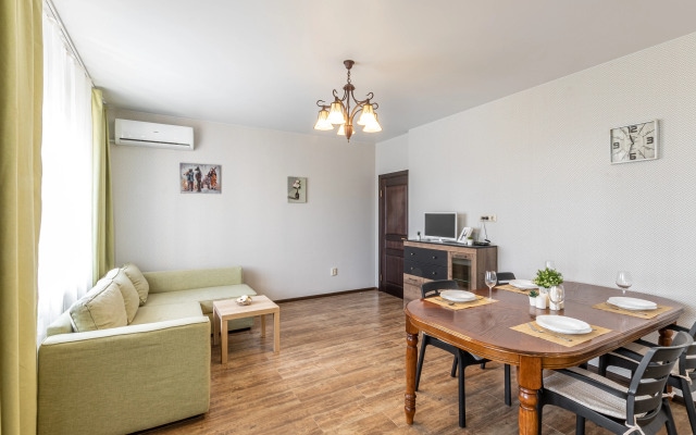 Квартира евро трешка у парка Галицкого Апарт-Отелика на Героя Сарабеева