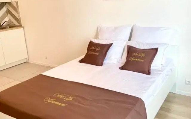 Апартаменты Art Life Apartment Orange Park 1