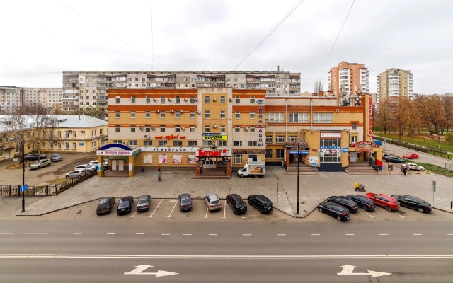 Квартира ПрезентХаус  на Карла Маркса 175a/40