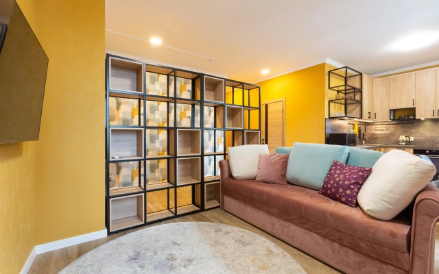 LuxHoll Flat