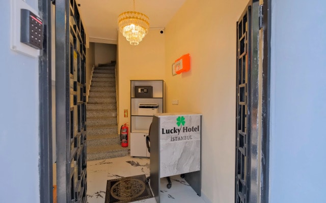 Отель Lucky Hotel Istanbul