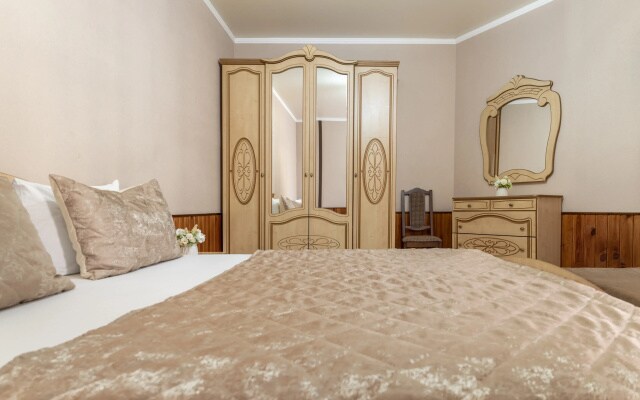 Отель Марэ