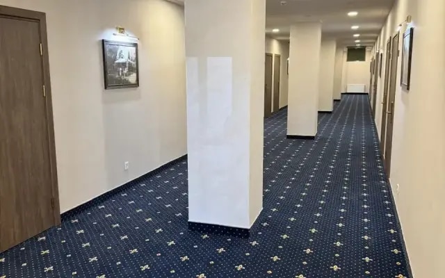 Отель Кристалл