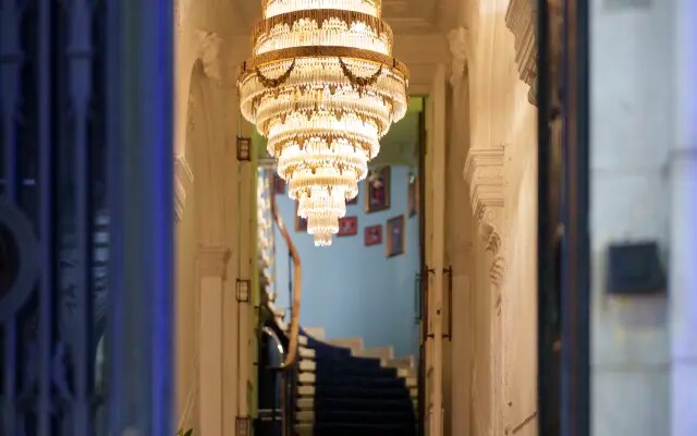 Отель Mr CAS Hotels