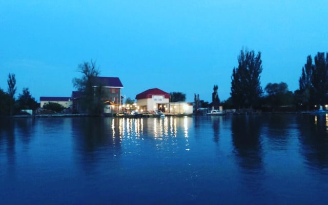 Yakor Fishing-Hunting Hotel