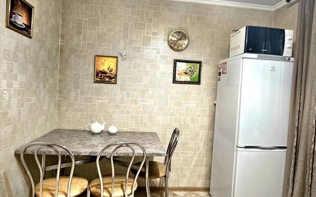 Квартира на Крымских партизан 4