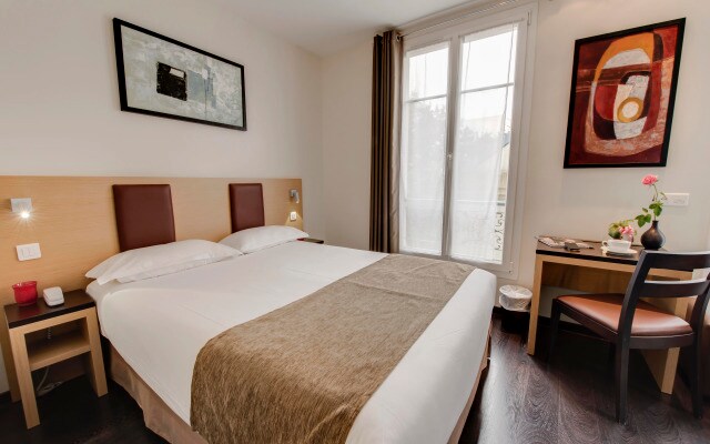 Source Hotel