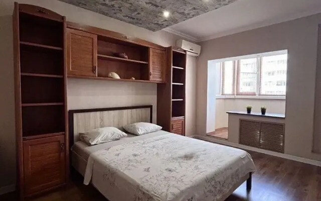 Квартира на Александра Покрышкина, 4/4 (325)