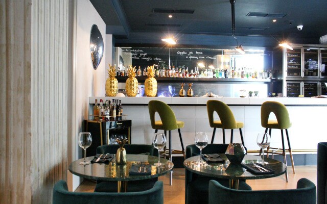 Бутик-отель H15 Boutique Hotel