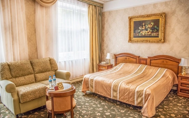 Отель Гранд Палас